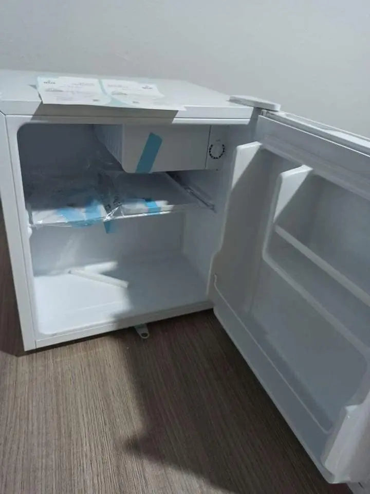Mini Bar 43Litres A+ Couleur Blanc RAYLAN RMBD-65W SOUQQY